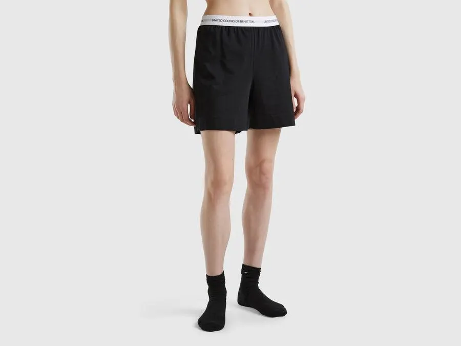 Shorts with logo elastic