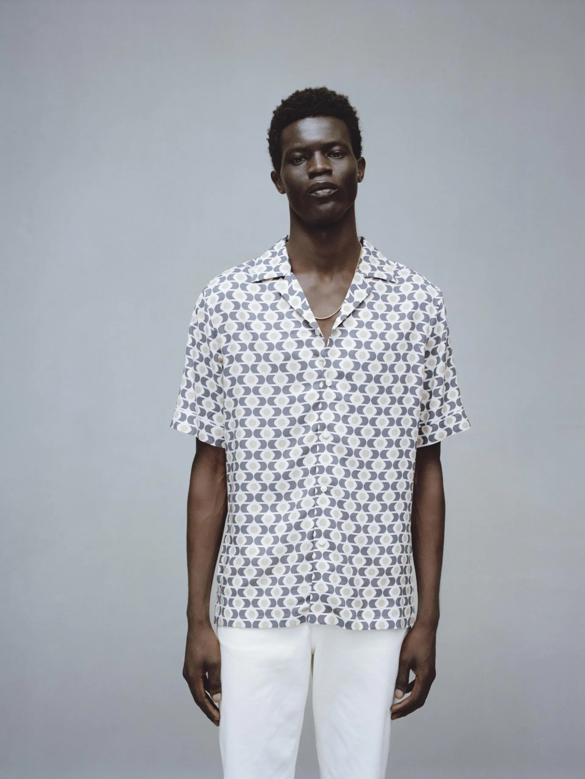 Navy Blue Printed Regular Fit Revere Collar Casual Shirt