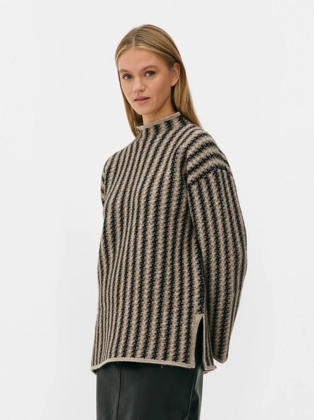 Maglione a righe jacquard