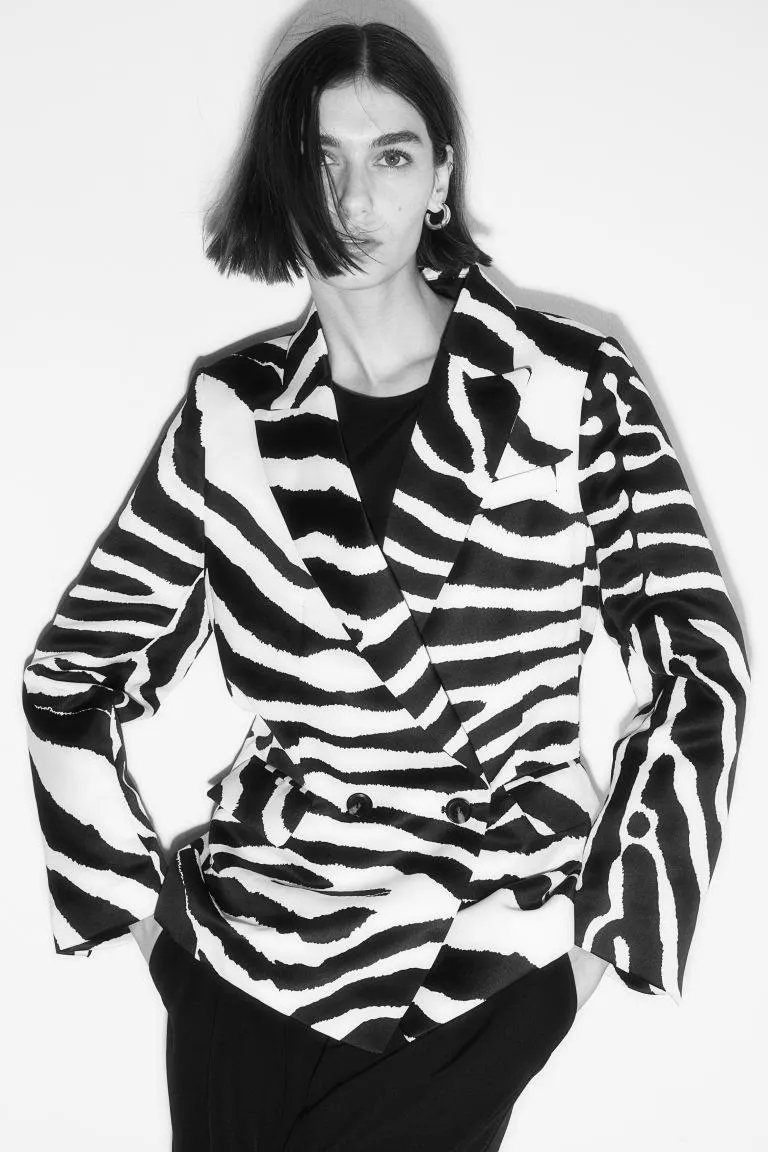 Oversized double-breasted blazer