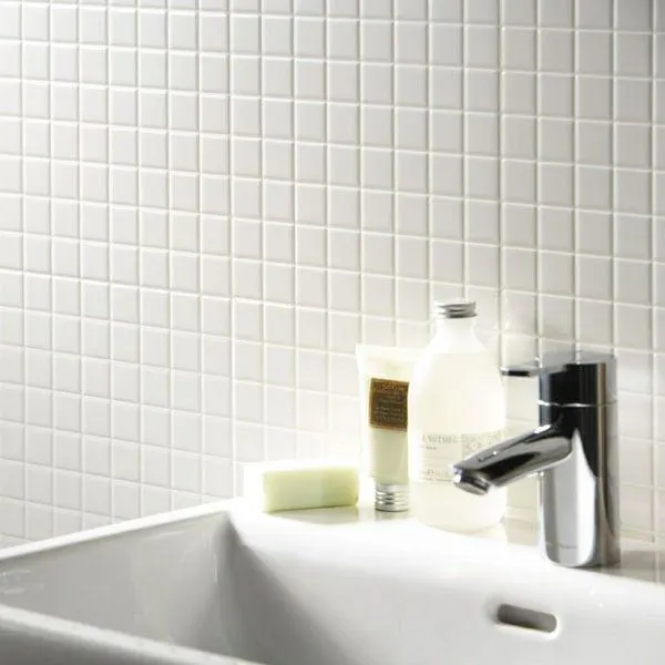 Pixel White Square Gloss 25x25 Mosaic Tiles