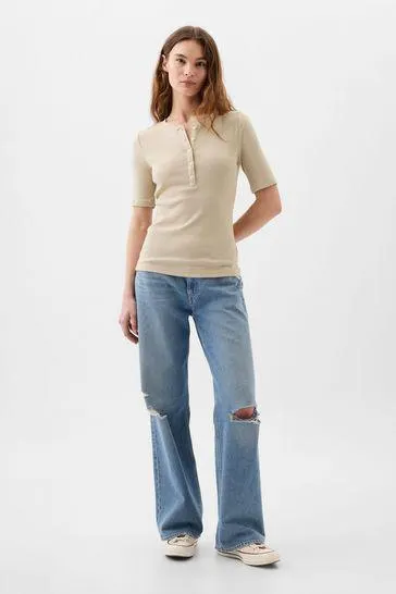 Ribbed Henley Quarter Sleeve Crew Neck T-Shirt