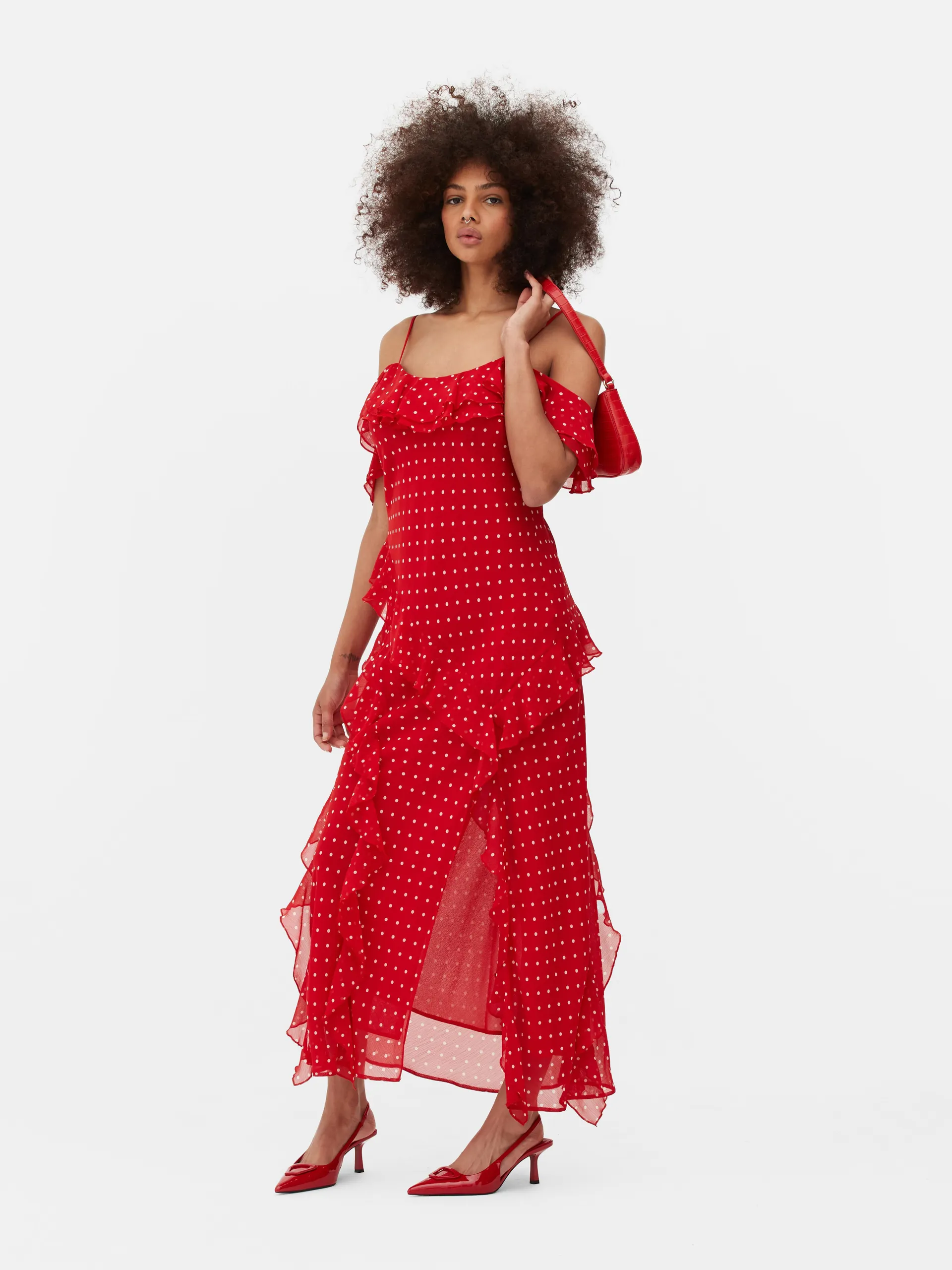 Puntíkované midišaty s volánky