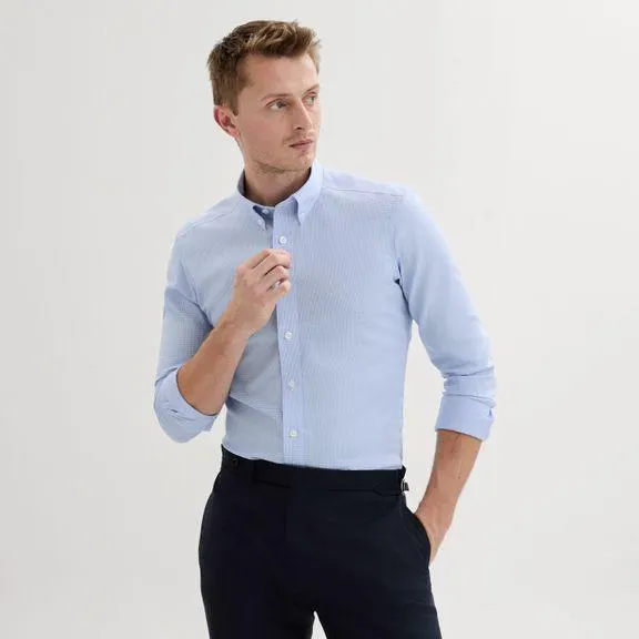 Non-iron business shirt in a light blue houndstooth pattern