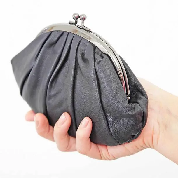 Vintage RFID Kiss-Lock Purse