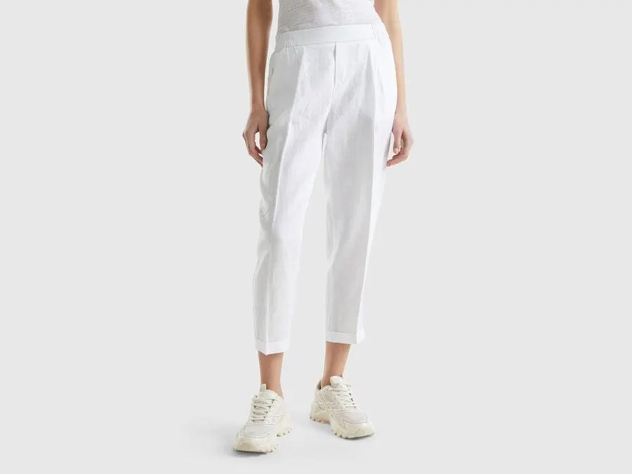 Cropped trousers in 100% linen