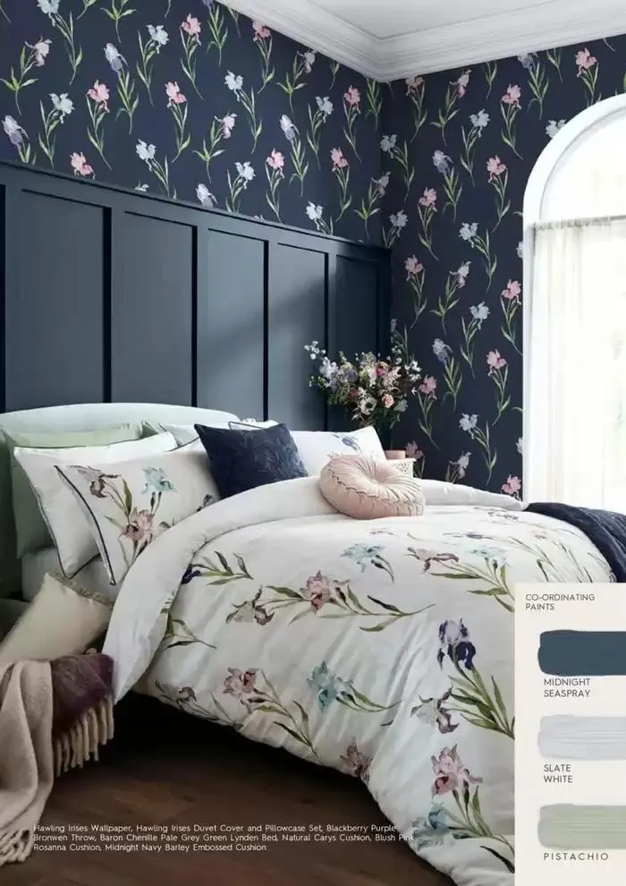 Autumn /Winter 2024 from 26 November to 20 March 2025 - Catalogue Page 35