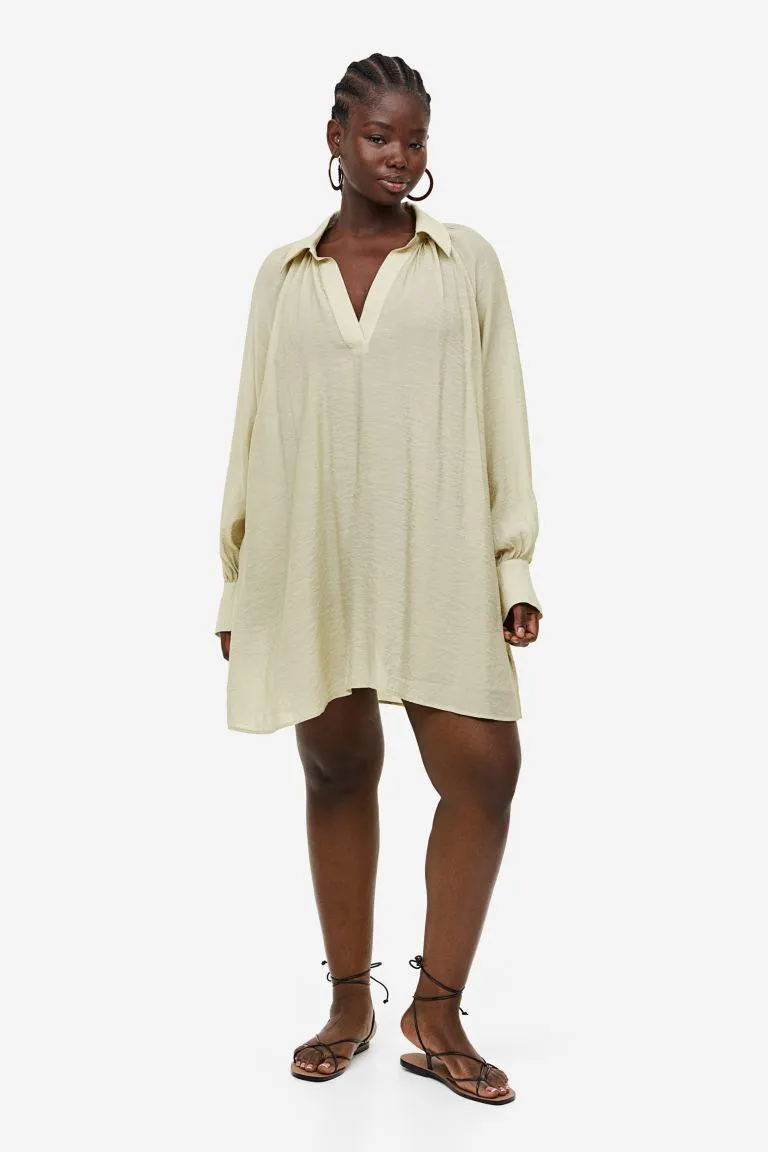 Balloon-sleeved tunic dress