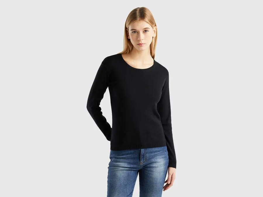 Crew neck sweater in pure cotton