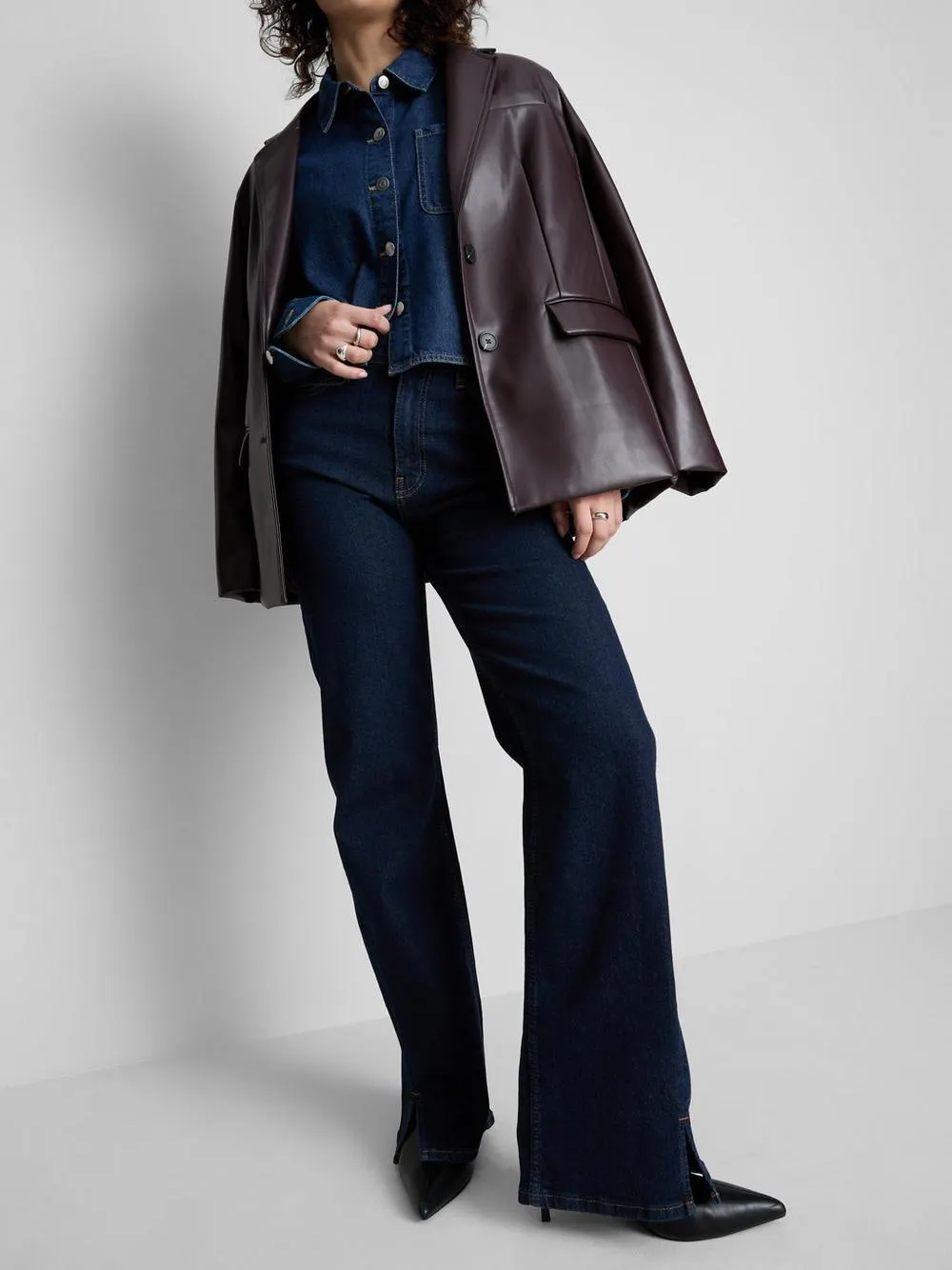 Twisted Seam Mid-Rise Flared Jeans