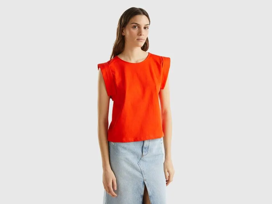 T-shirt with angel sleeves