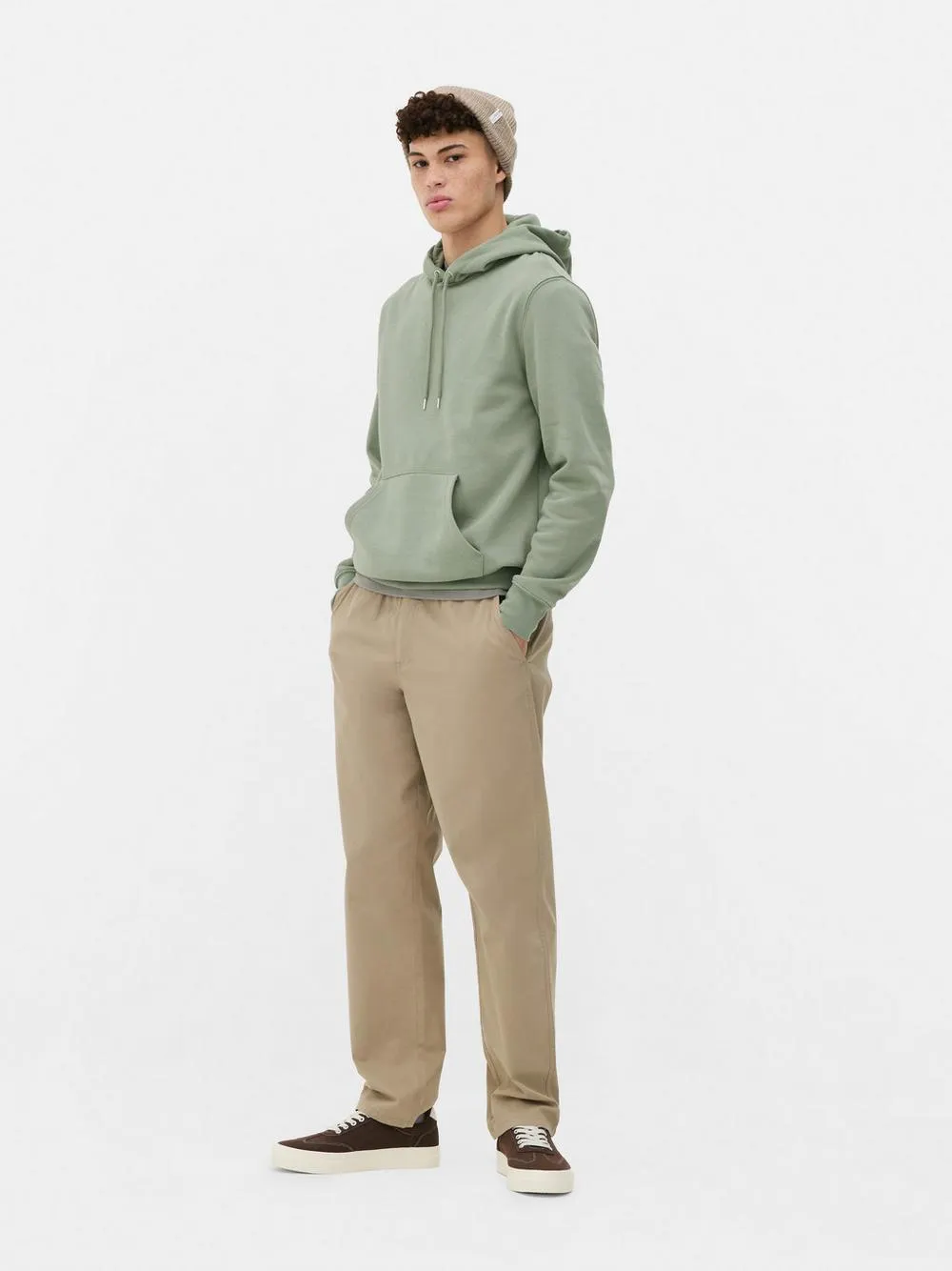 Klasická mikina přes hlavu s kapucí