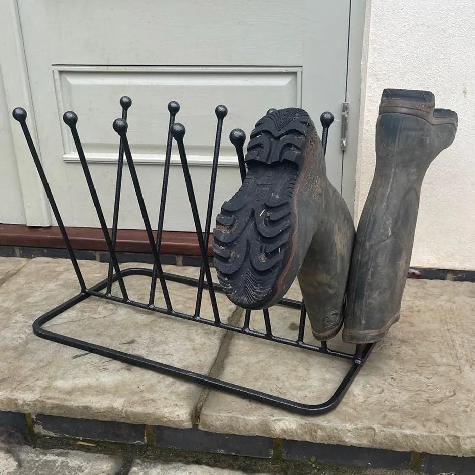 Six pair diagonal boot rack