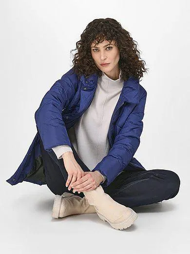 Quilted down jacket with stand-up collar