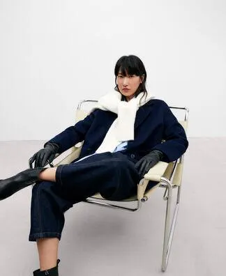 Three-quarter length tailored coat women