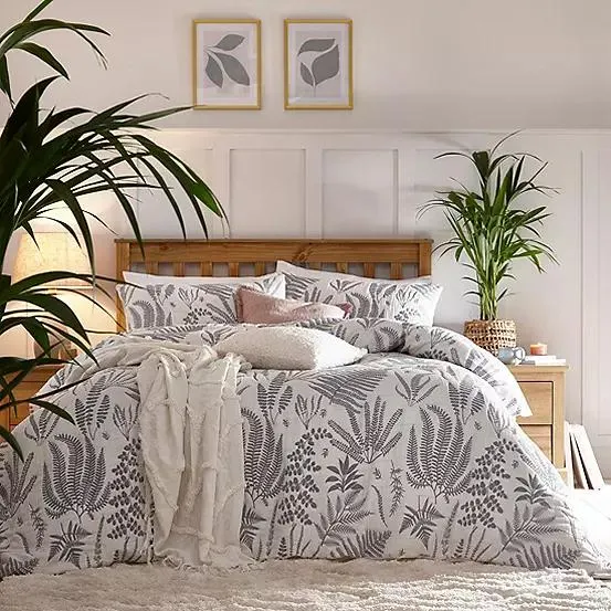 Freemans Home Maybelle Matelassé Duvet Cover Set