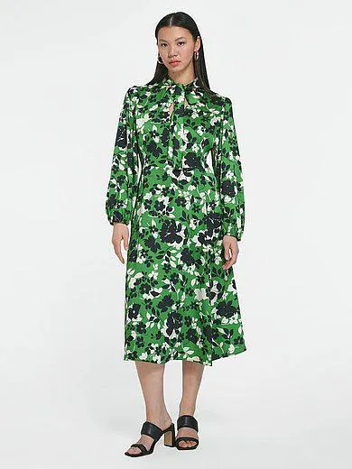 Persona by Marina Rinaldi