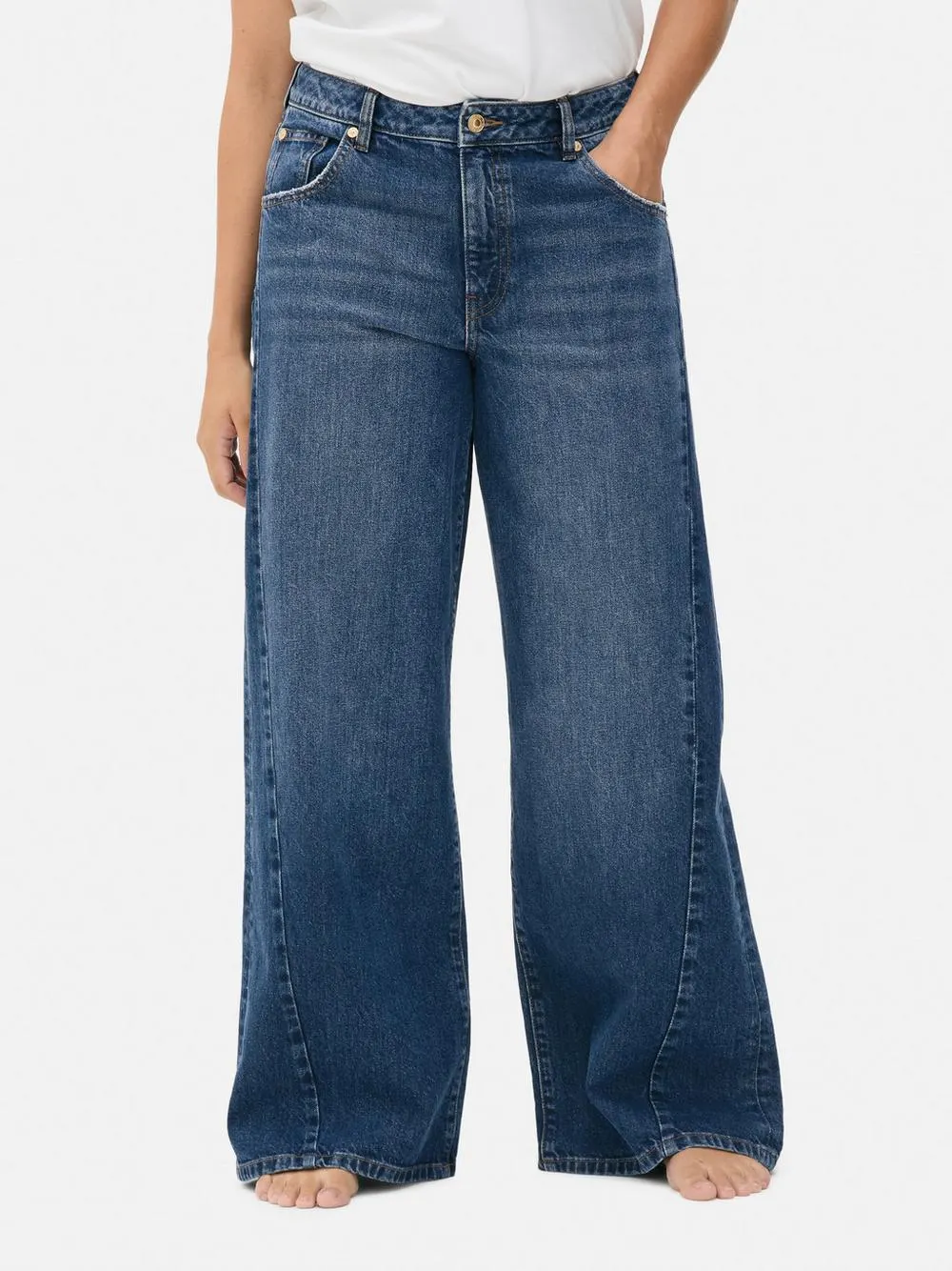 Mid Rise Baggy Jeans