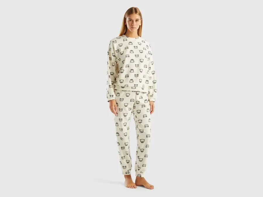 Fleece pyjamas with mascot print