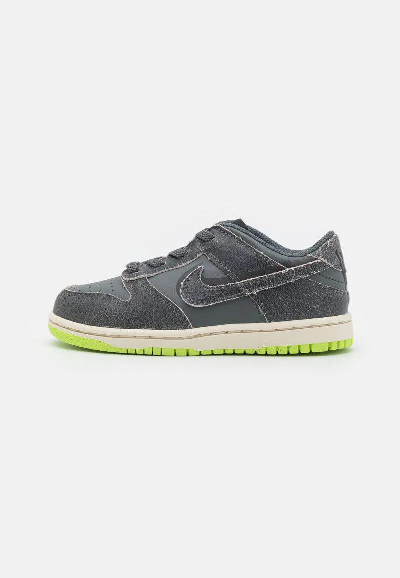 DUNK SE BTE UNISEX - Trainers