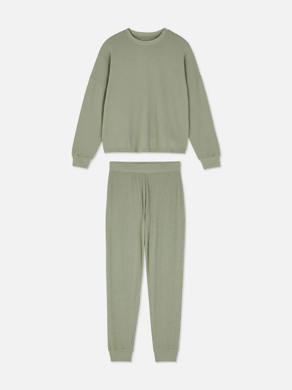 Superweicher, langer Schlafanzug