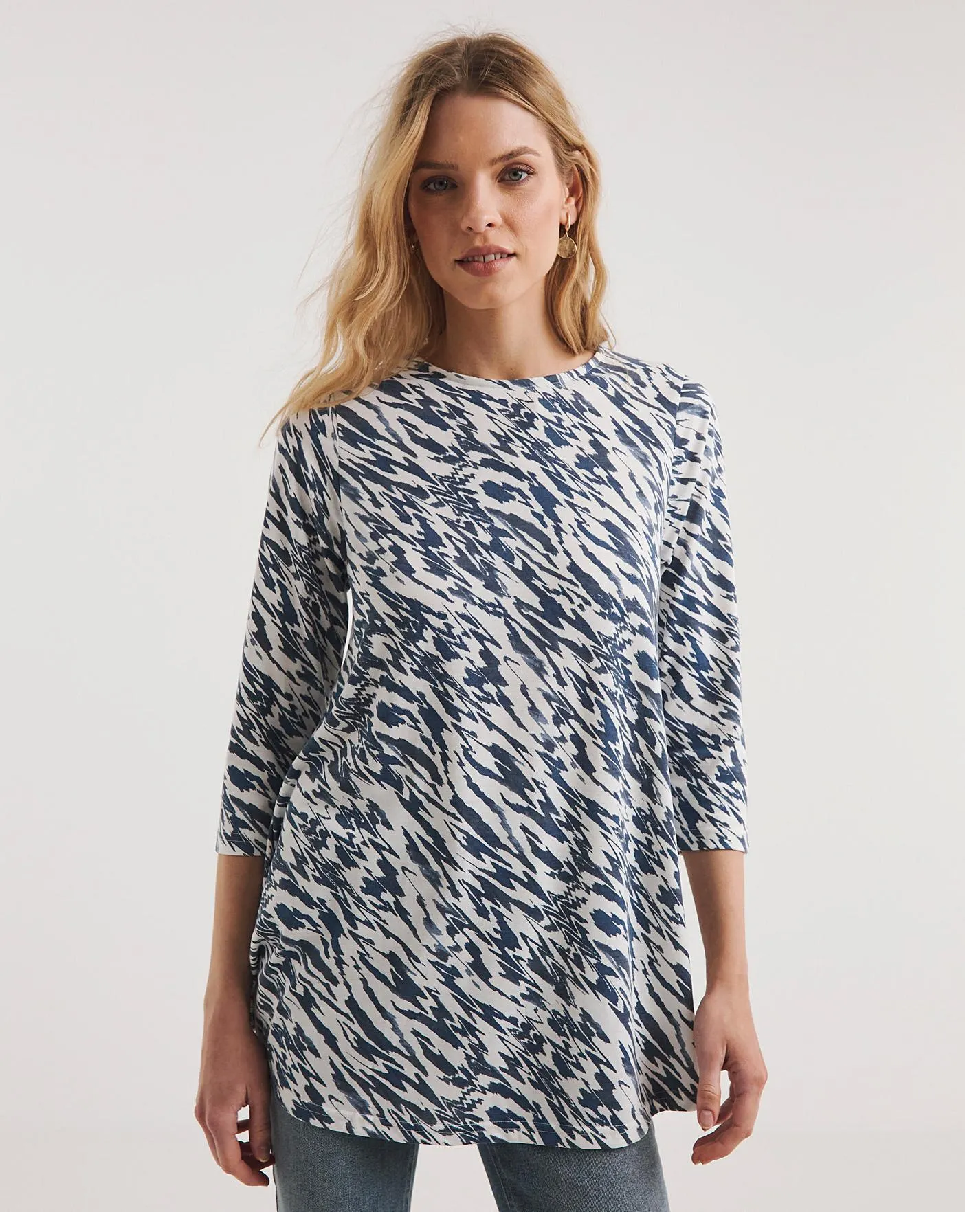 Abstract Print 3/4 Sleeve Swing Tunic