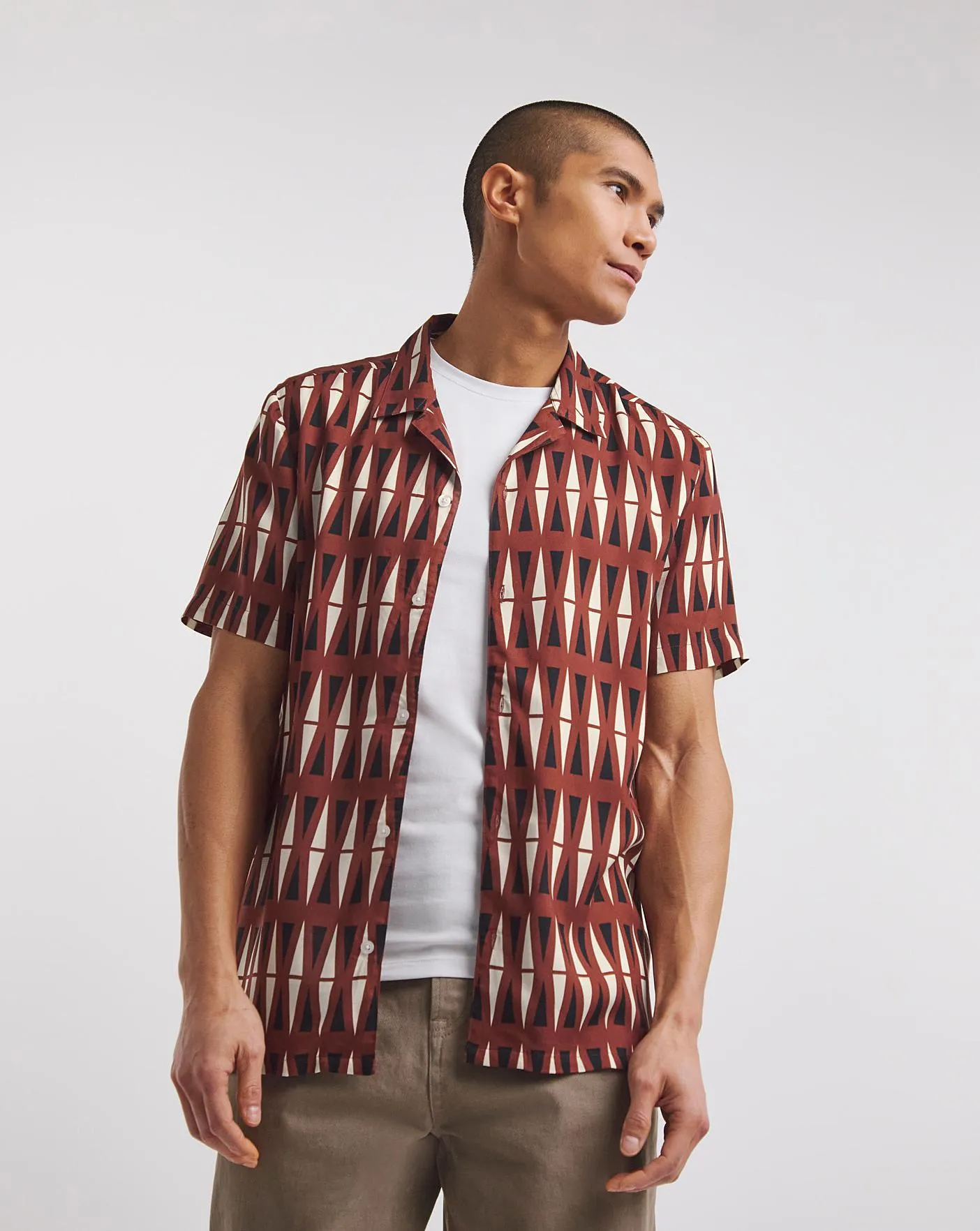 Short Sleeve Retro Geo Print Revere Collar Shirt