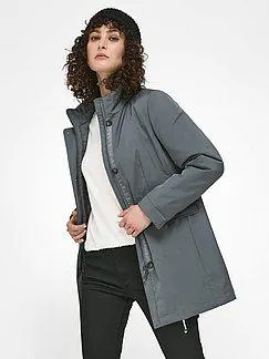 Jacket in water-repellent microfibre