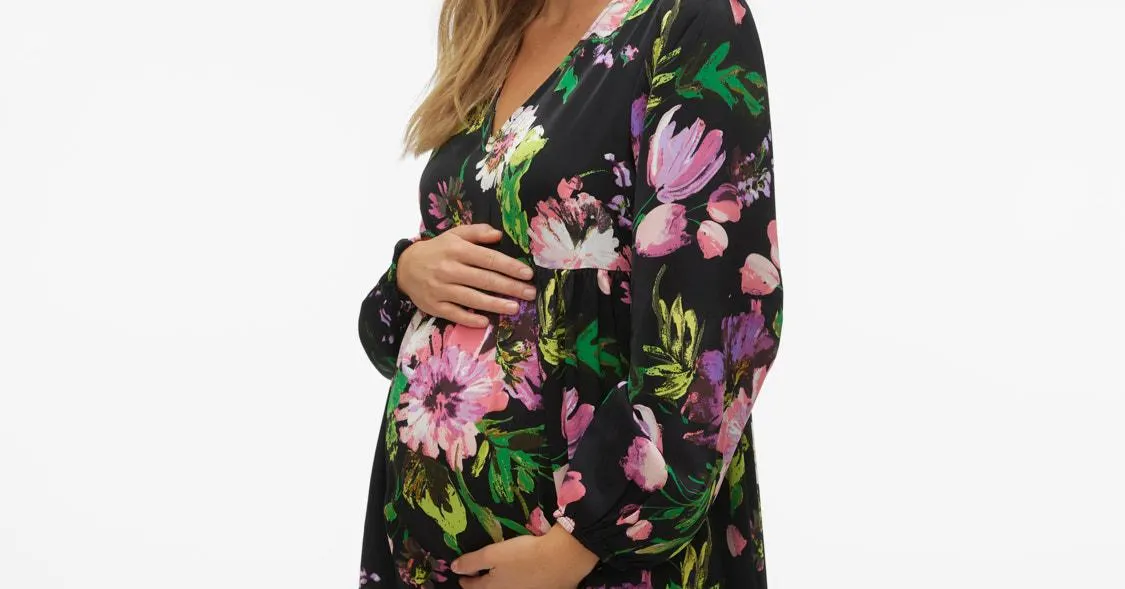 Loose Fit V-Neck Elasticated cuffs Balloon sleeves Short dress