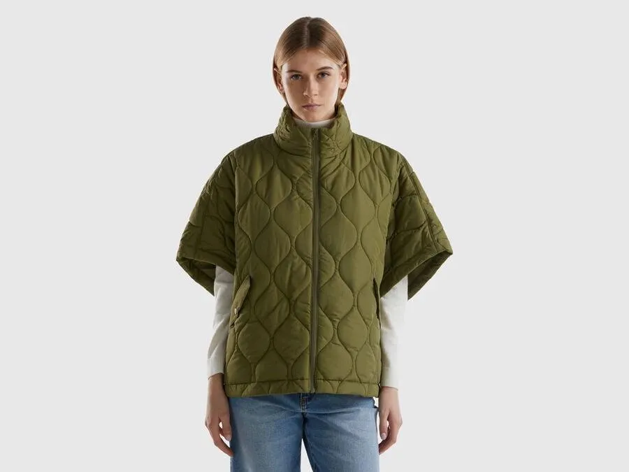 Quilted cape with lightweight padding