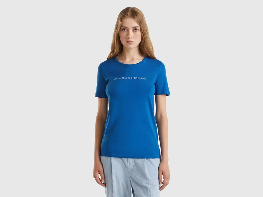 T-shirt in 100% cotton with glitter print logo