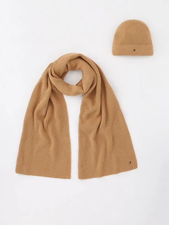 Essential Flag Logo Beanie and Sarf Gift Set - Khaki