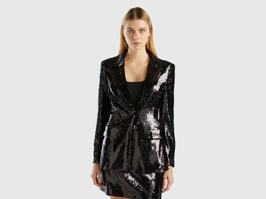 Blazer with sequins