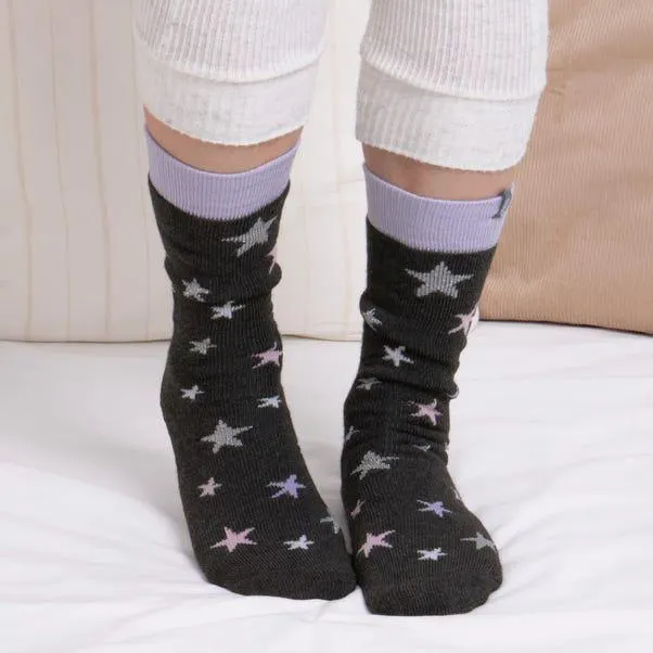 totes Set of 2 Original Penguin and Star Slipper Socks