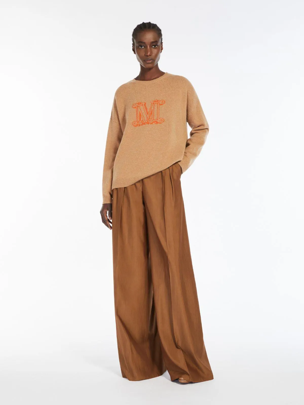 Cashmere yarn jumper