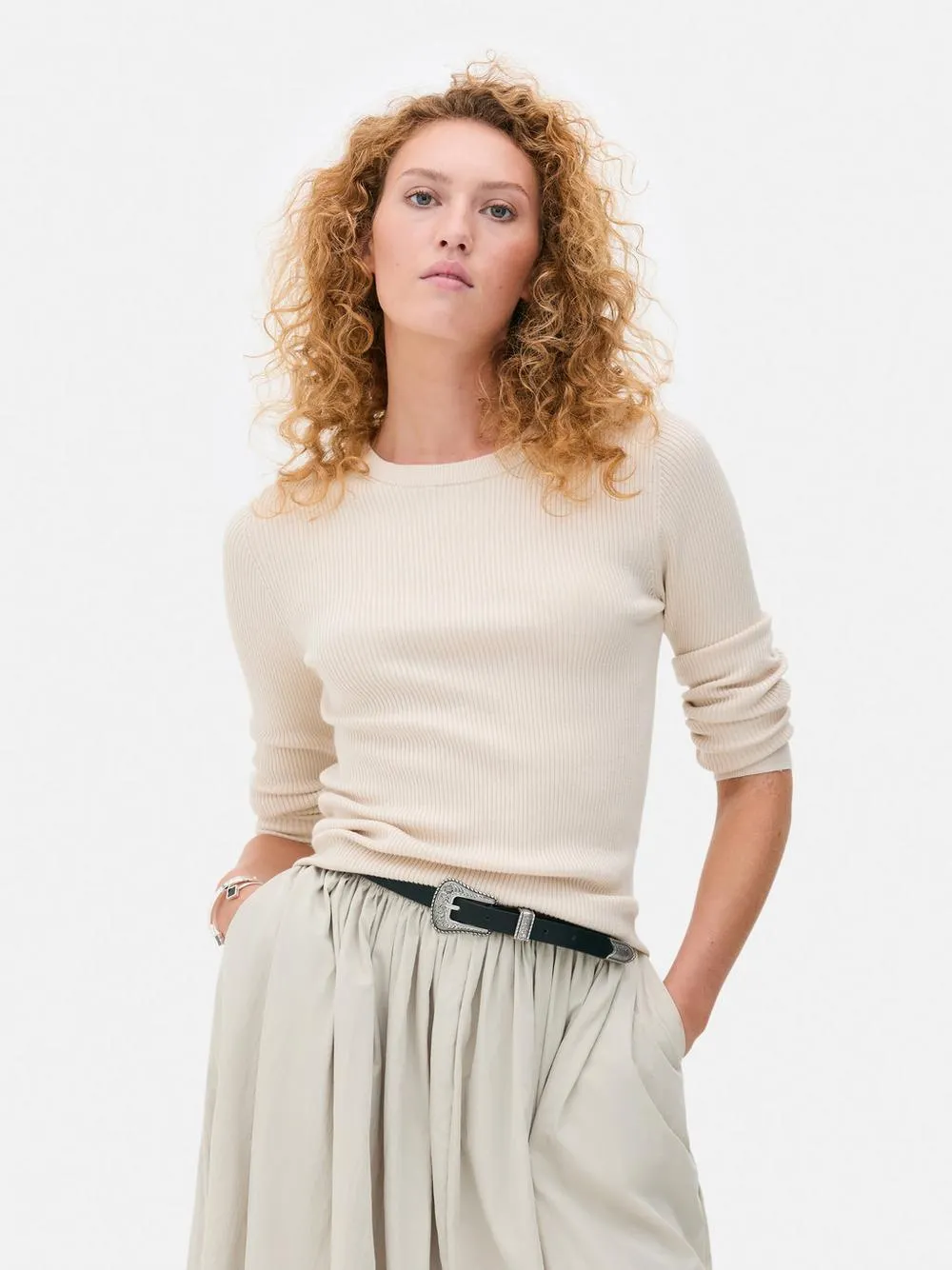 Gerippter Pullover mit Rundhalsausschnitt