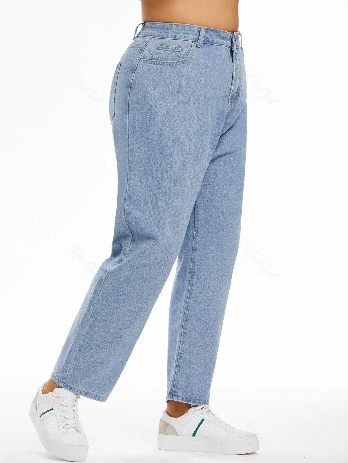 Plus Size Tapered Light Wash Mom Jeans - L
