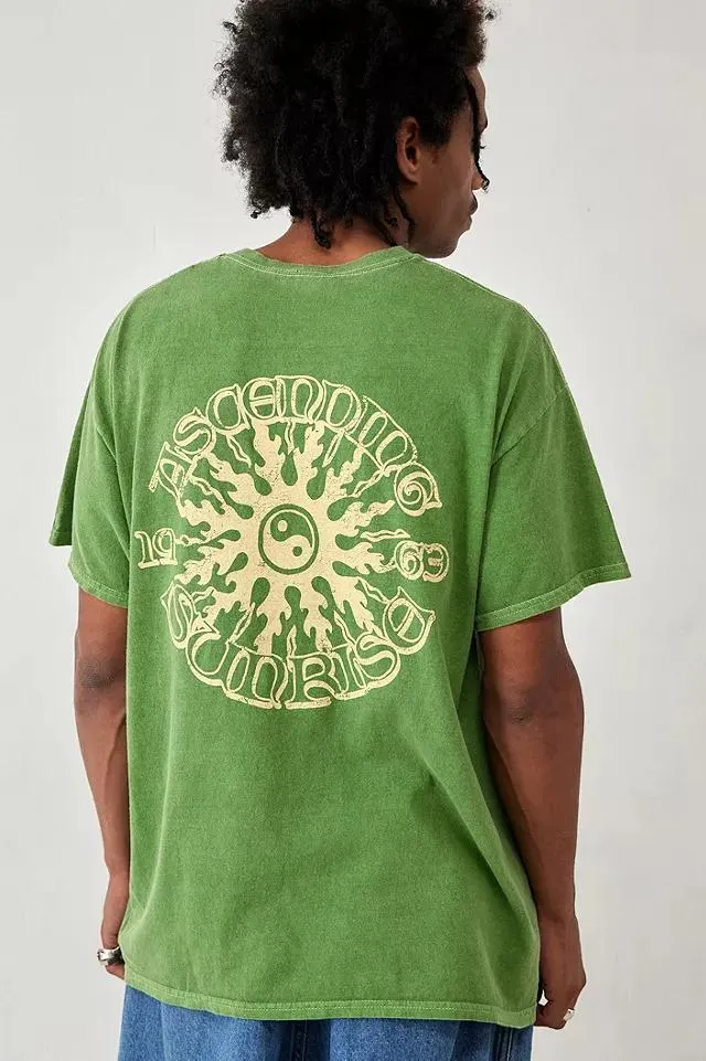 UO - T-Shirt Ascending Sunrise vert