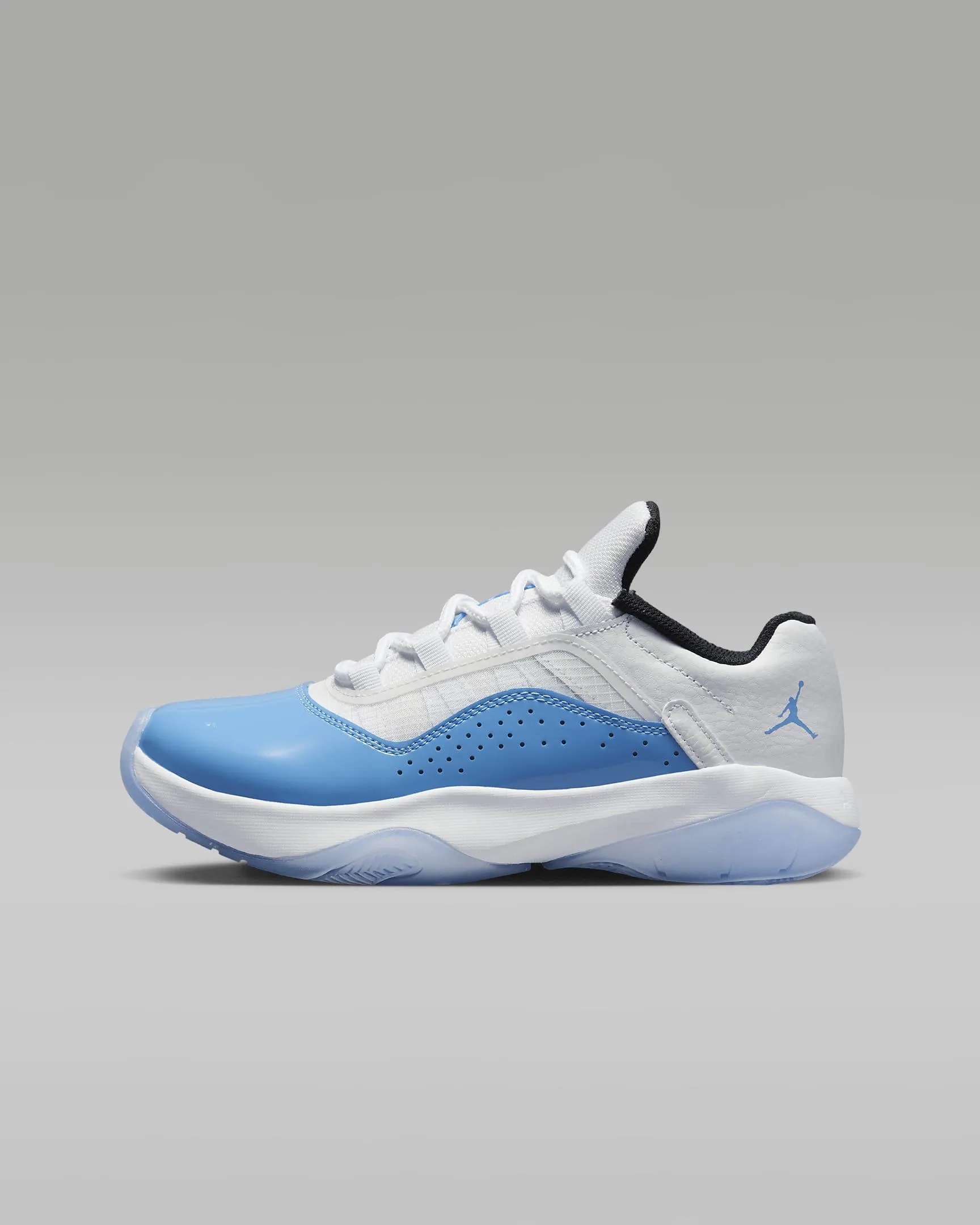 Air Jordan 11 CMFT Low