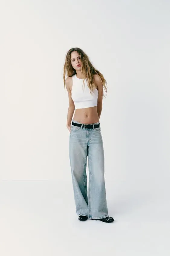 RIBBED CROPPED HALTER TOP