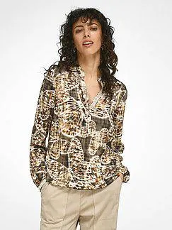 Top with long sleeves