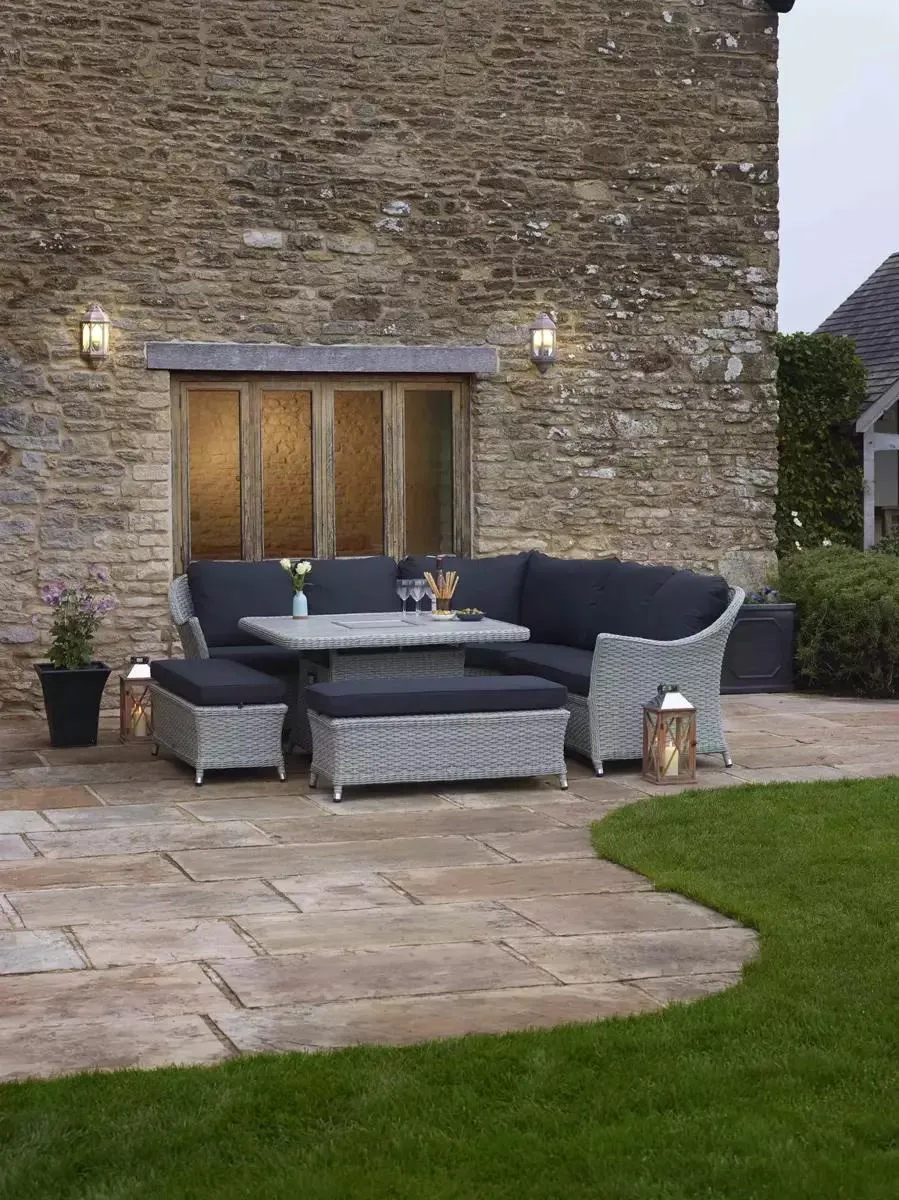 Chatsworth Casual Corner Dining Set