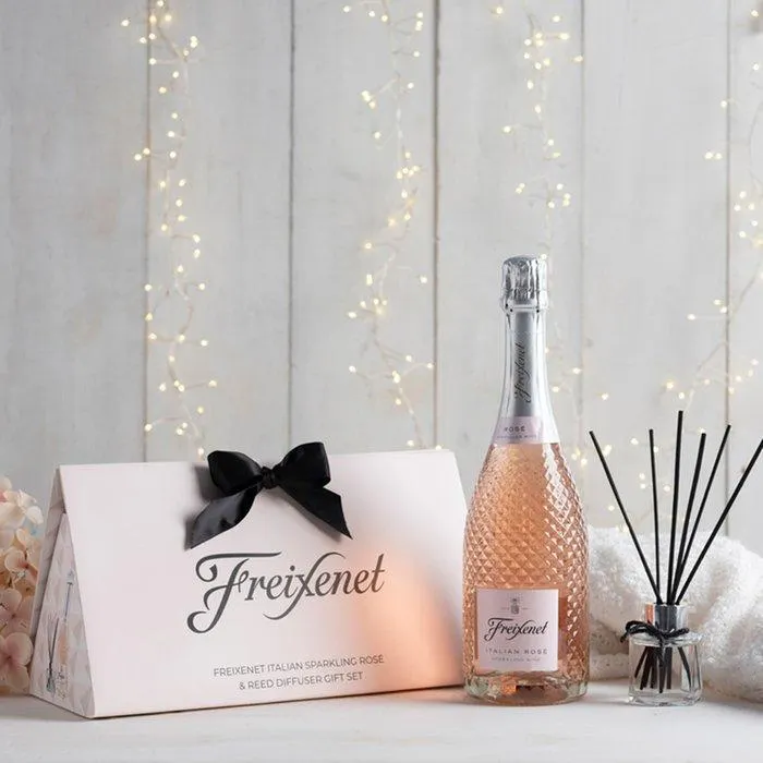 Freixenet Sparkling Rosé 75cl & Diffuser Gift Set