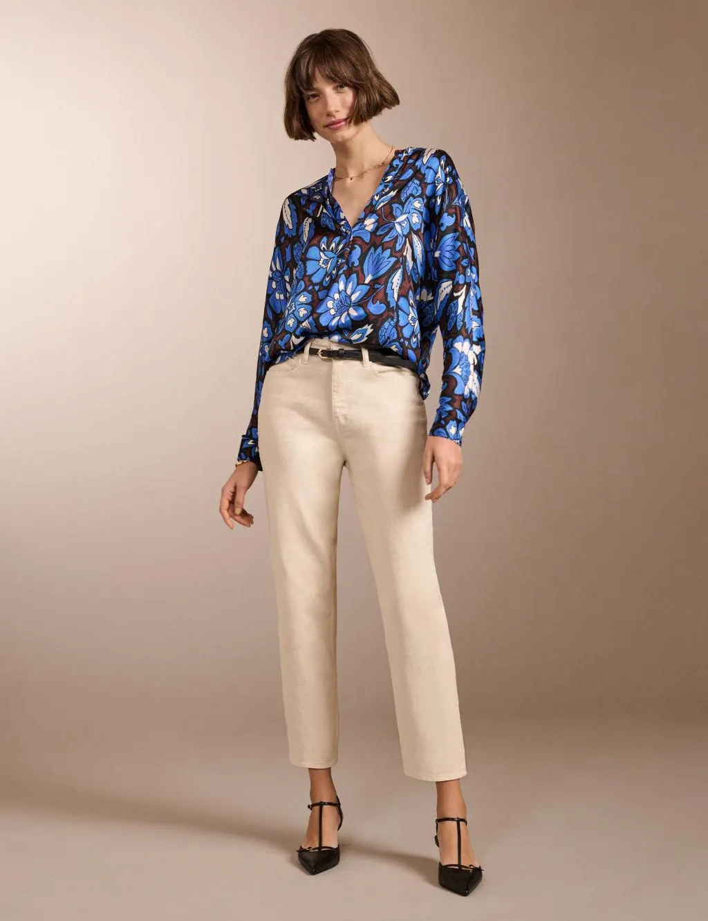 Floral V-Neck Button Detail Blouse