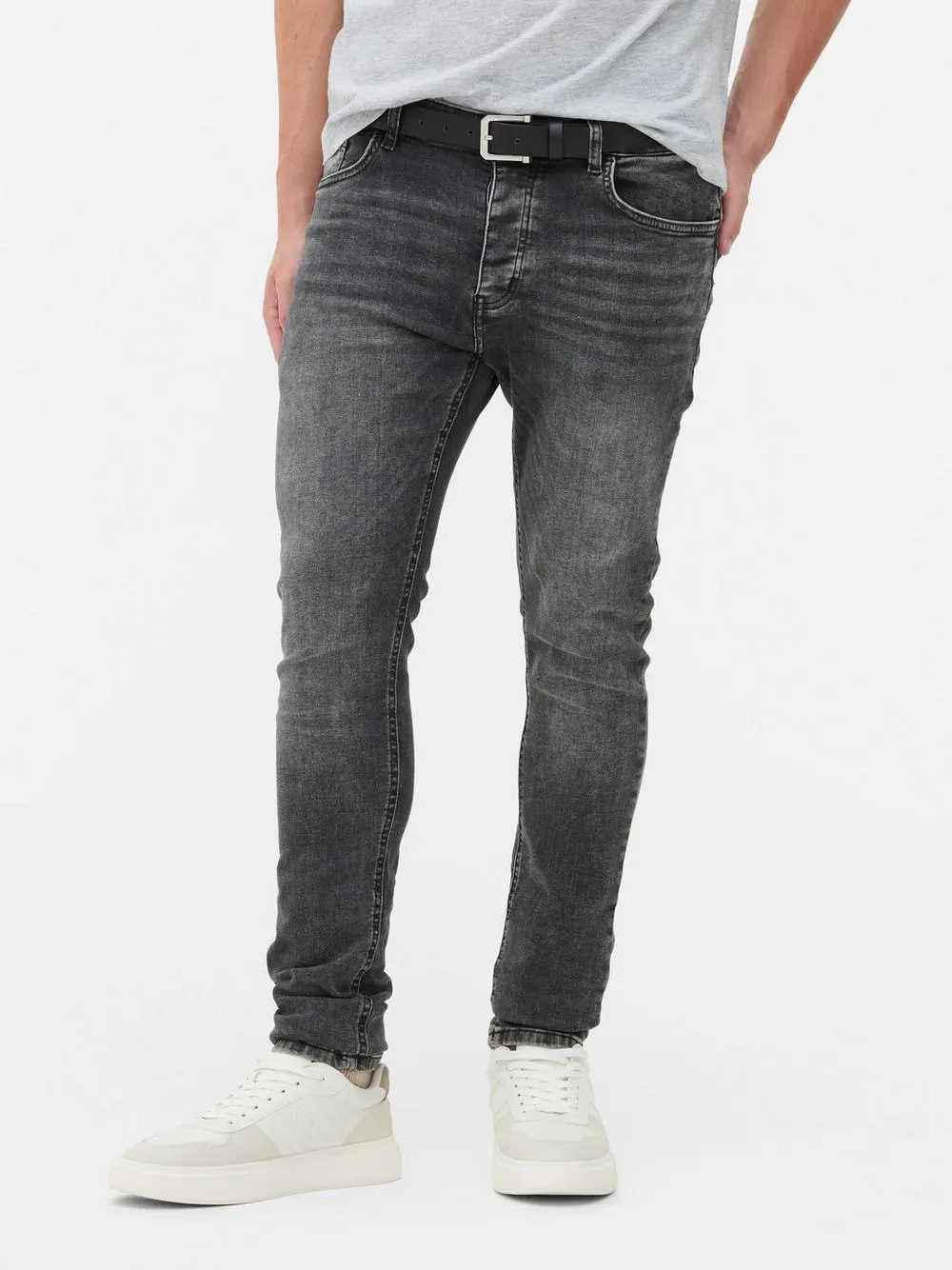 Stretch-Jeans in enger Passform
