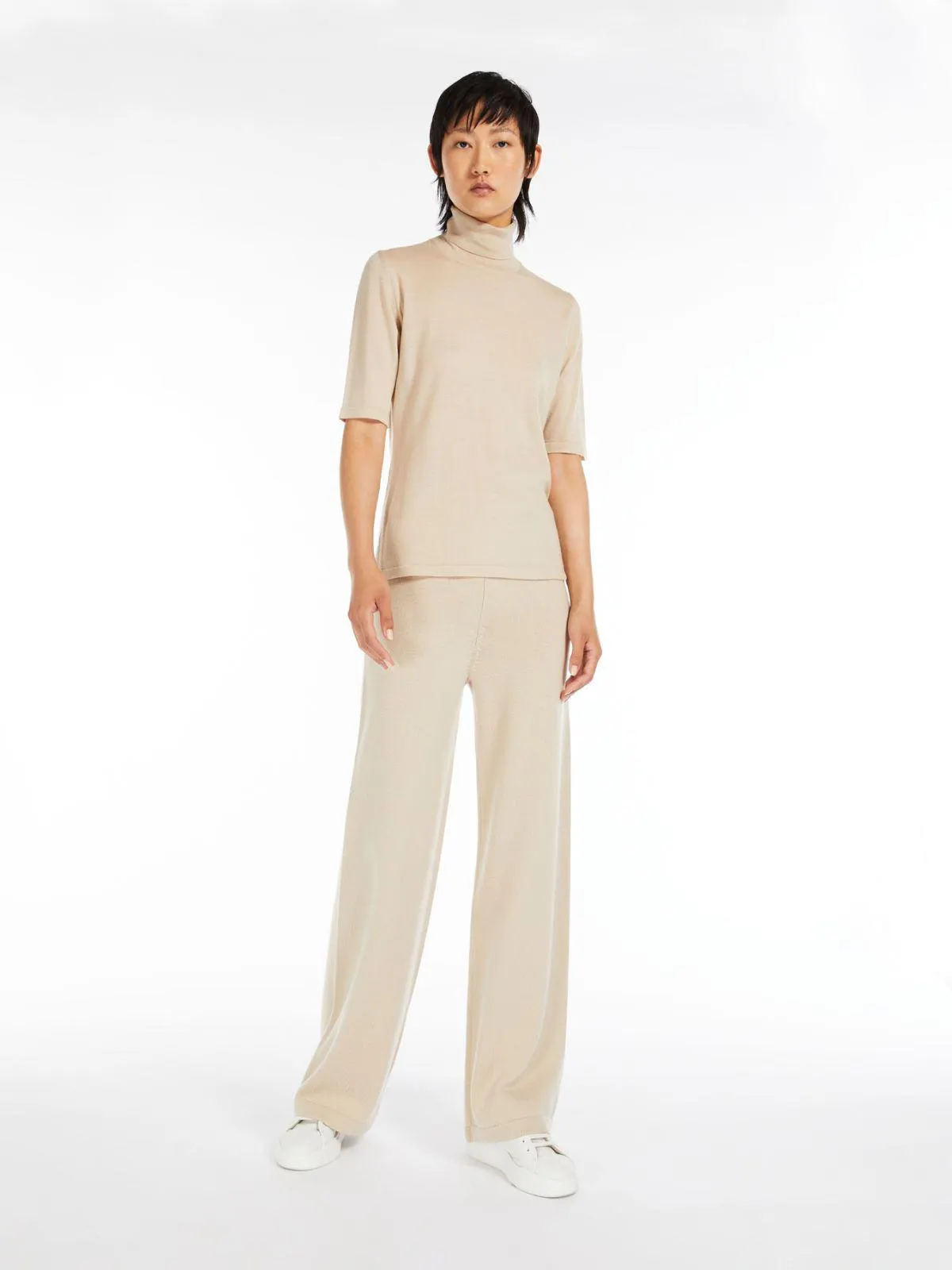 Wool knit turtleneck jumper