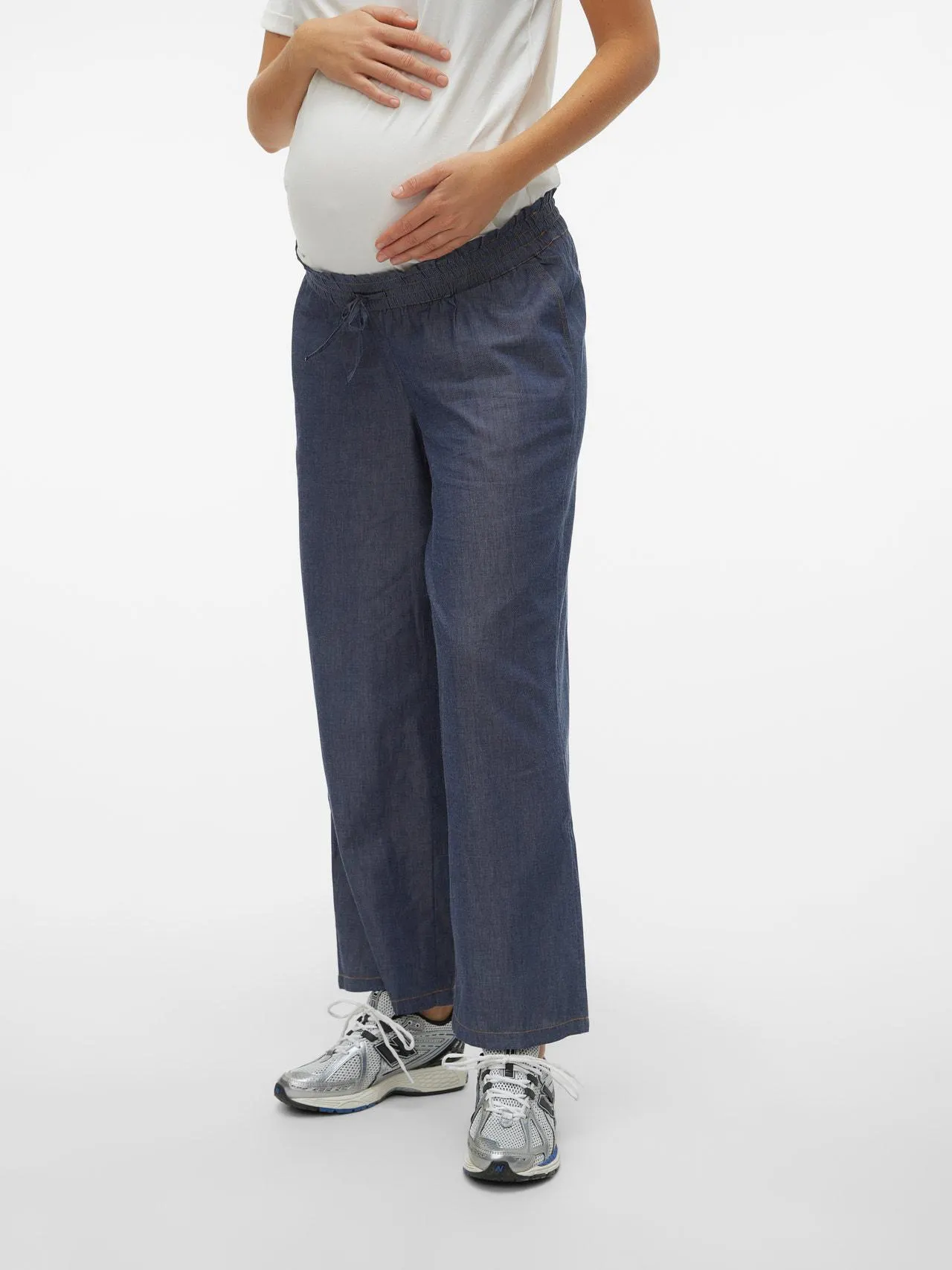 Wide Leg Fit Trousers