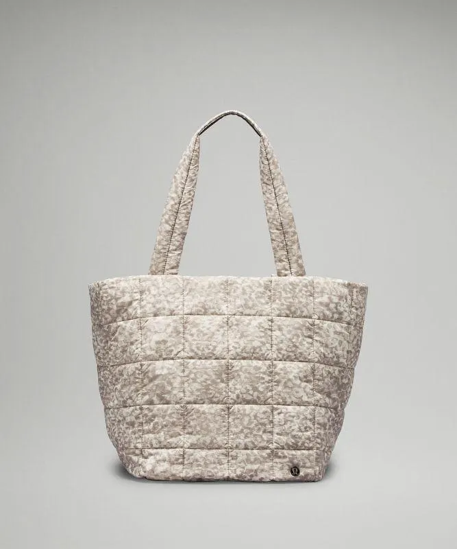 Quilted Grid Tote Bag 26L