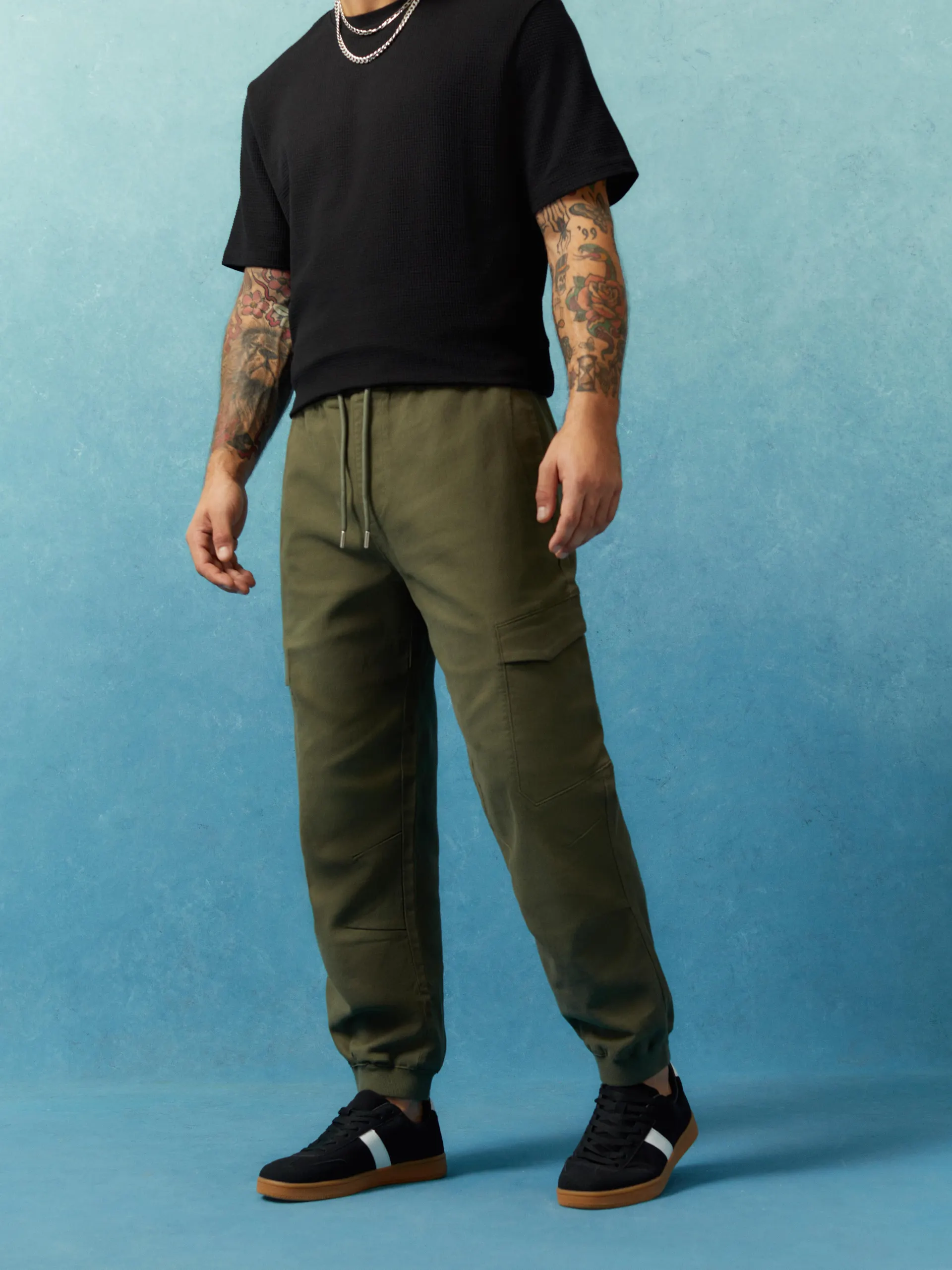 Relaxed Fit Stretch Cargo Joggers