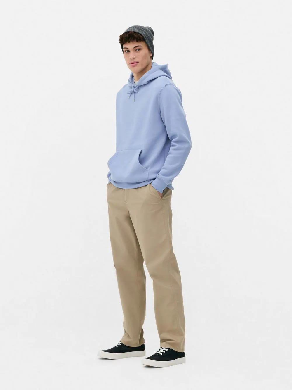 Klasická mikina přes hlavu s kapucí